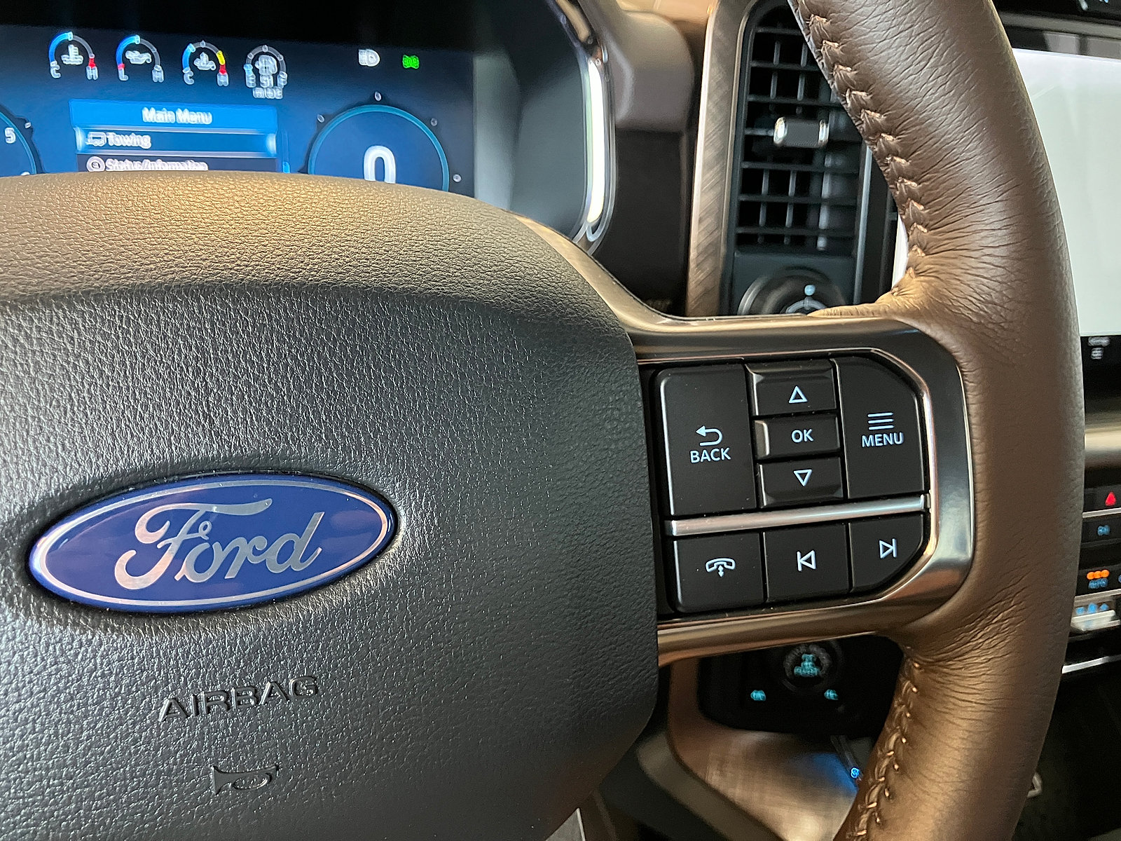 Used 2026 Ford F150 King Ranch w/ Equipment Group 601A High AWD/4WD image 34