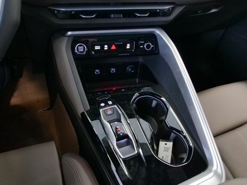 New 2025 Audi Q5 Prestige image 26