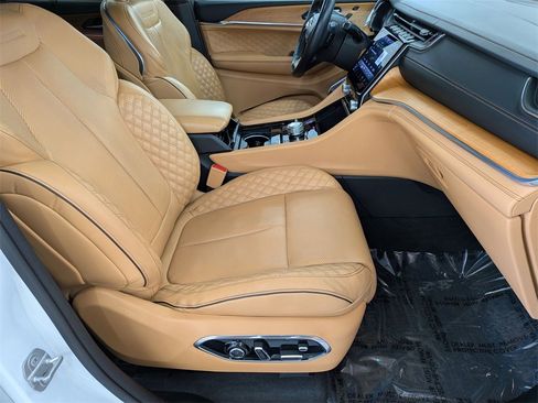 Used 2021 Jeep Grand Cherokee L Summit image 36