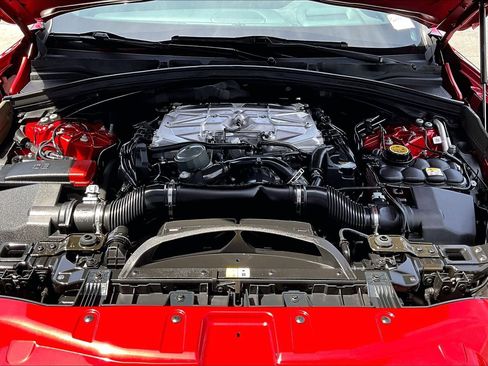 Certified 2022 Jaguar F-PACE SVR AWD/4WD image 10