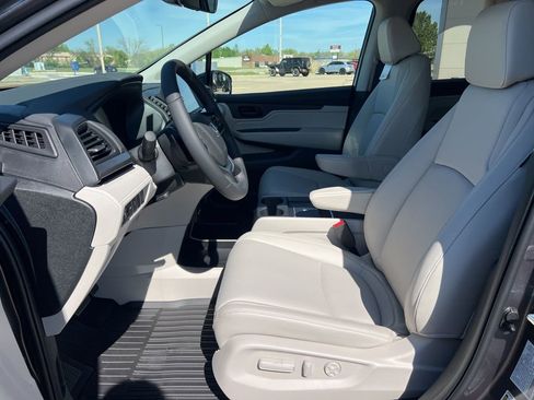 New 2026 Honda Odyssey EX-L image 11