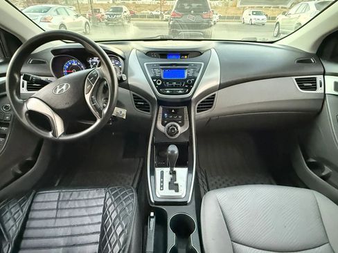 Used 2013 Hyundai Elantra GLS image 3