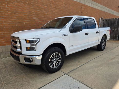 Used 2016 Ford F150 XLT image 3