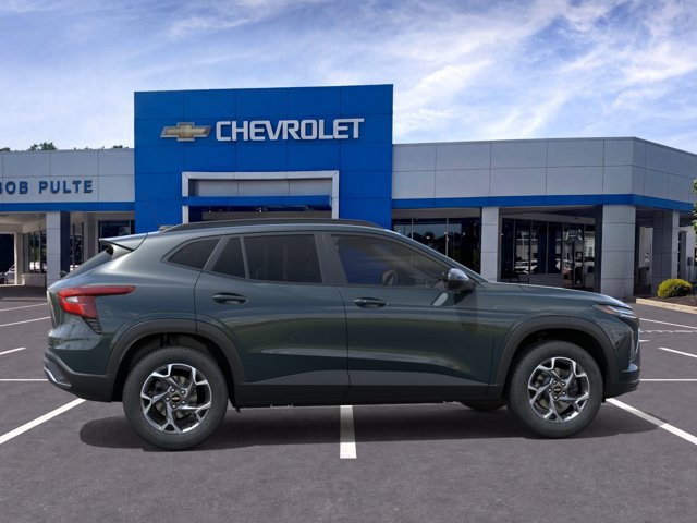 New 2026 Chevrolet Trax LT w/ LT Convenience Package FWD image 5