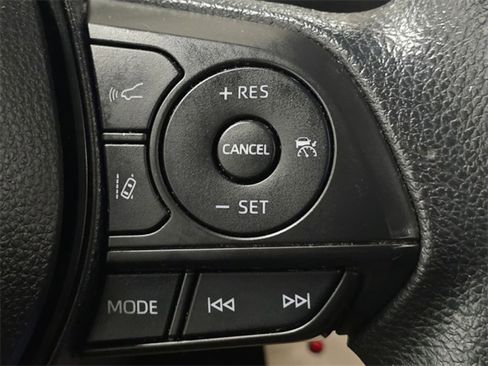 Used 2022 Toyota Corolla LE image 28