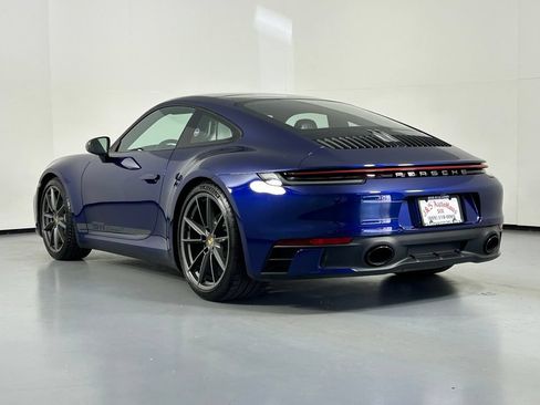 Used 2024 Porsche 911 Carrera T RWD image 6