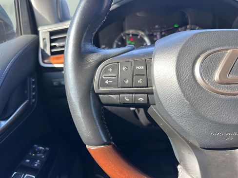 Used 2016 Lexus LX 570 4WD image 18