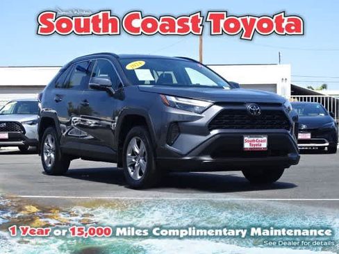 Used 2024 Toyota RAV4 XLE FWD image 1