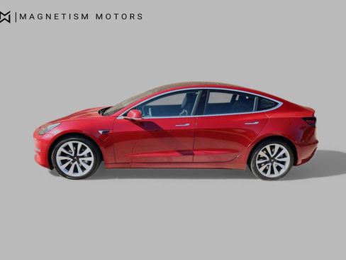 Used 2018 Tesla Model 3 Long Range image 2