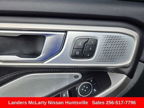 Used 2024 Ford Explorer Limited w/ Limited Technology Package RWD image 26
