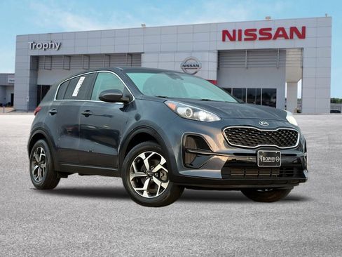 Used 2022 Kia Sportage LX image 1