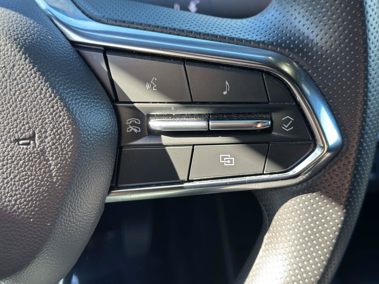 Used 2025 Honda Prologue EX image 18