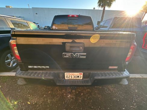 Used 2017 GMC Sierra 1500 SLT image 4