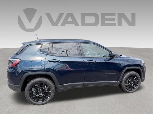 New 2026 Jeep Compass Latitude AWD/4WD image 6