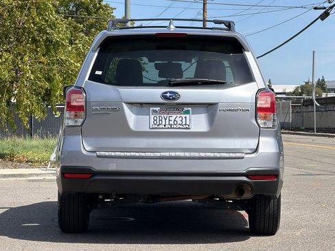 Used 2018 Subaru Forester 2.5i Premium AWD/4WD image 5