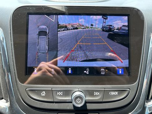 Certified 2022 Chevrolet Equinox RS w/ RS Leather Package FWD image 34