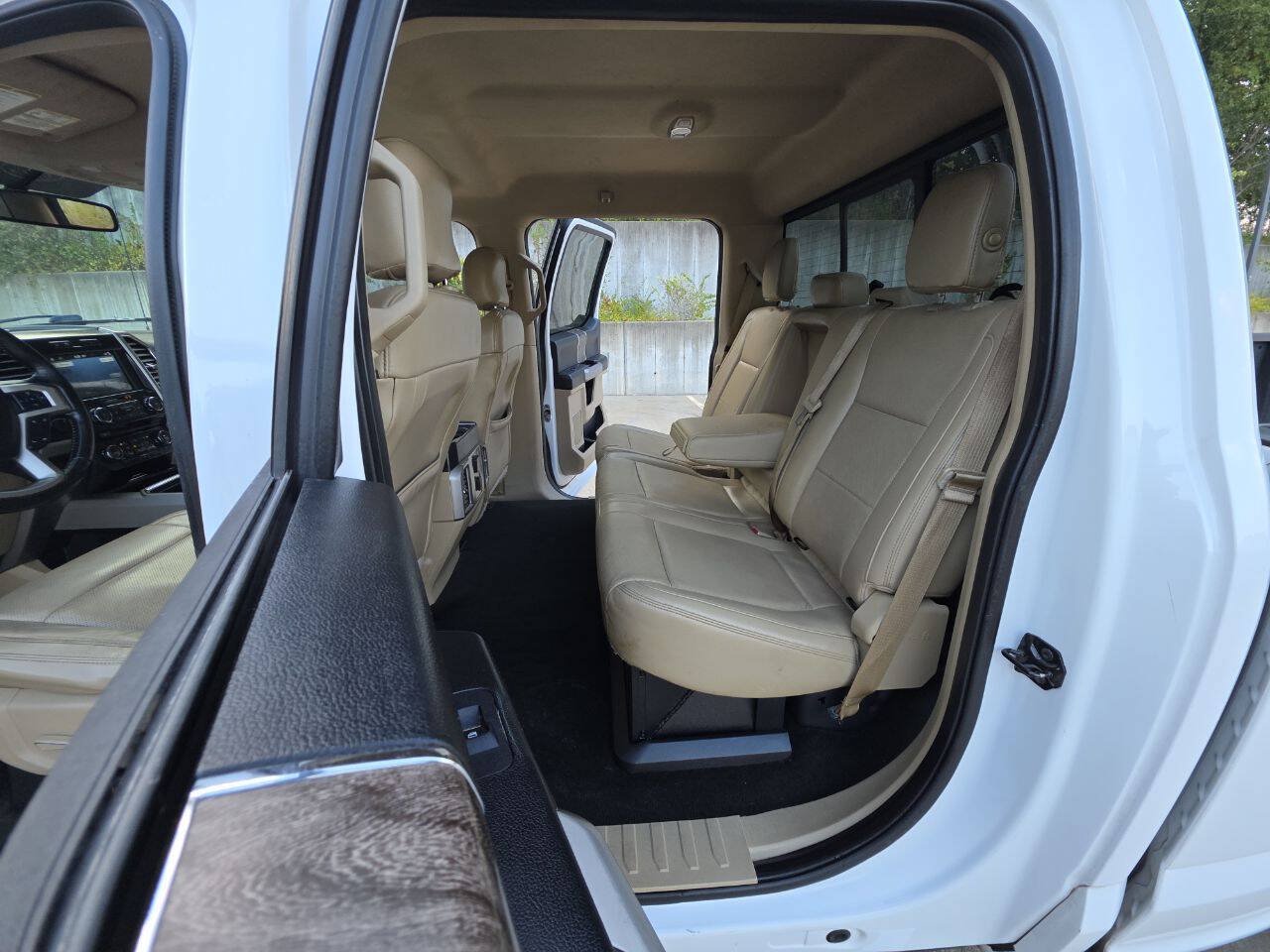 Used 2017 Ford F350 Lariat AWD/4WD image 50