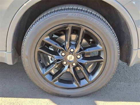 Used 2023 Dodge Durango GT image 9