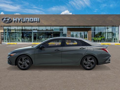 New 2026 Hyundai Elantra Sport FWD image 3