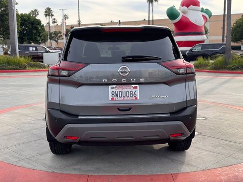 Certified 2021 Nissan Rogue SV image 7