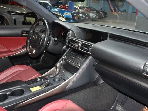 Used 2019 Lexus IS 300 F Sport AWD/4WD image 19
