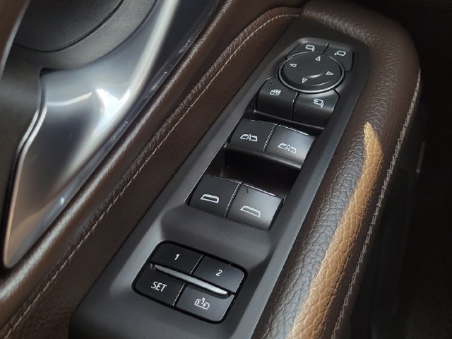 Used 2024 GMC Yukon XL Denali w/ Max Trailering Package AWD/4WD image 17