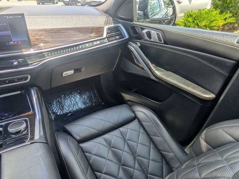 Used 2025 BMW X6 xDrive40i AWD/4WD image 16