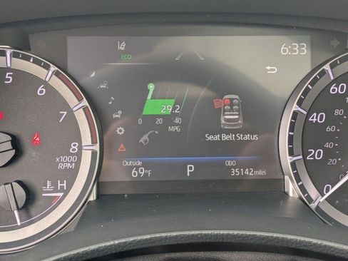 Used 2023 Toyota Highlander XLE FWD image 19