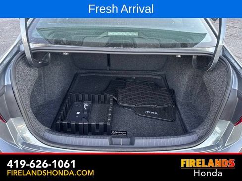 Used 2025 Volkswagen Jetta Sport FWD image 27