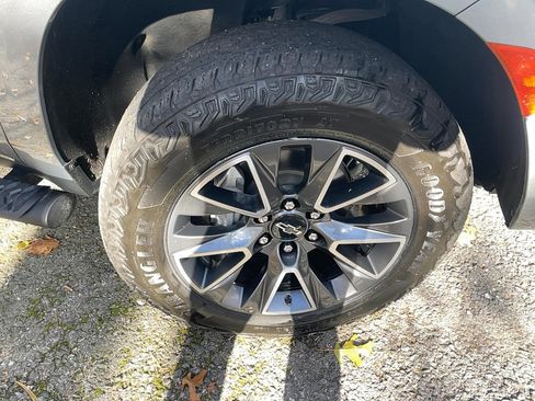 Used 2024 Chevrolet Tahoe Z71 w/ Luxury Package image 5