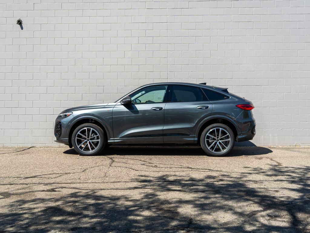 New 2026 Audi Q5 Premium Plus AWD/4WD image 3