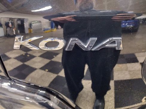 Certified 2023 Hyundai Kona SE image 16