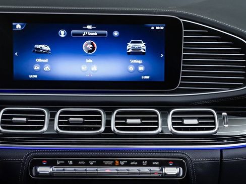 New 2025 Mercedes-Benz GLE 580 4MATIC image 16