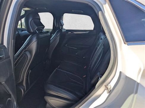 Used 2019 Lincoln MKC Premiere image 17