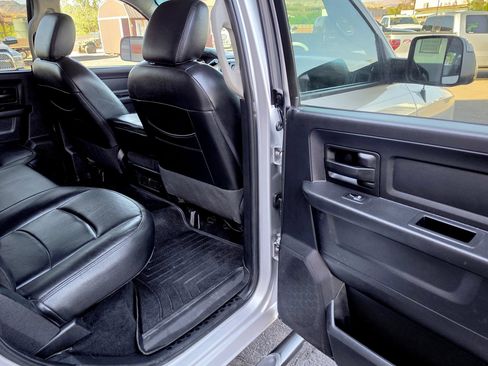 Used 2014 RAM 3500 Tradesman w/ Chrome Appearance Group AWD/4WD image 35