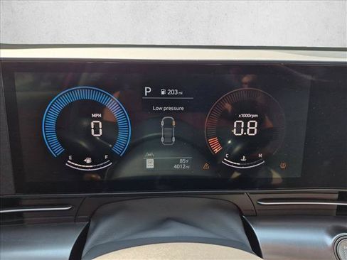 Used 2026 Hyundai Kona SEL Premium FWD image 11