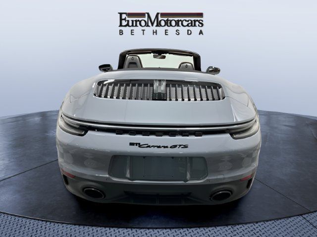 Used 2023 Porsche 911 Carrera GTS RWD image 3