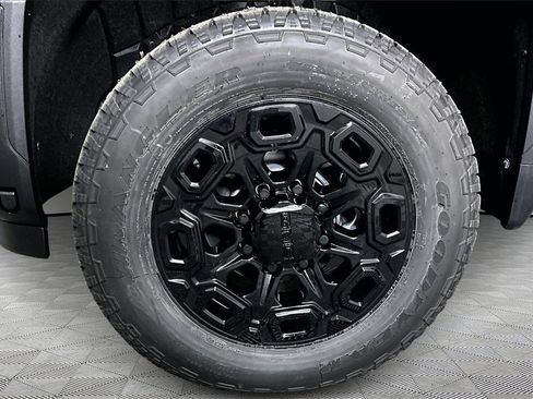 New 2026 GMC Sierra 2500 AT4 image 13