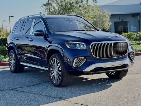 Used 2025 Mercedes-Benz Maybach GLS 600 4MATIC image 6