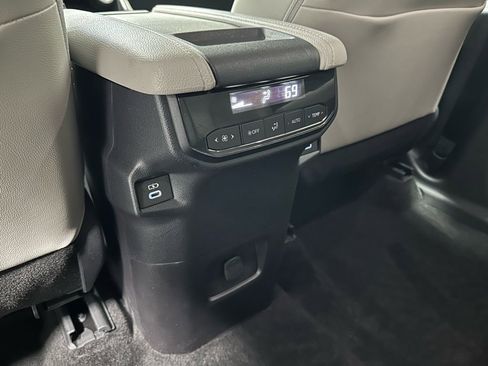 Used 2025 Toyota Grand Highlander AWD image 49