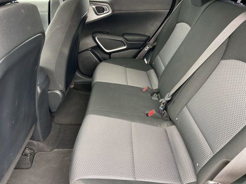 Used 2023 Kia Soul LX w/ Option Group 015 FWD image 19