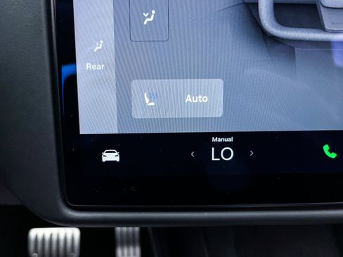 Used 2021 Tesla Model S Plaid image 24