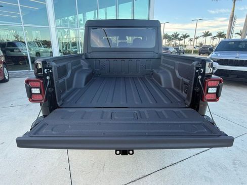 New 2026 Jeep Gladiator Rubicon image 37