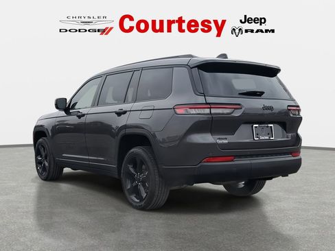 New 2025 Jeep Grand Cherokee L Altitude image 5