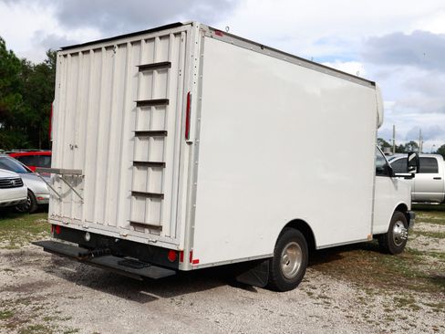Used 2004 Chevrolet Express 3500 image 11