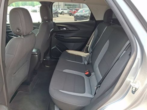 Used 2023 Chevrolet TrailBlazer LT FWD image 17