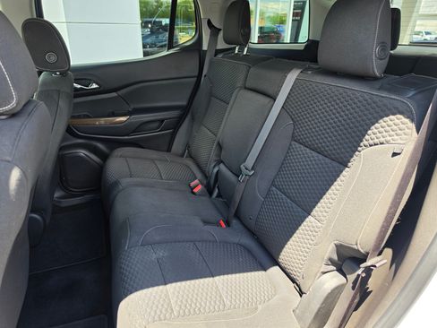 Used 2019 GMC Acadia SLE FWD image 11