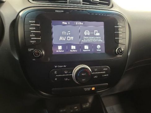Used 2018 Kia Soul + FWD image 26