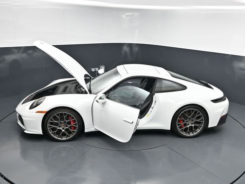 Certified 2025 Porsche 911 Carrera S RWD image 33