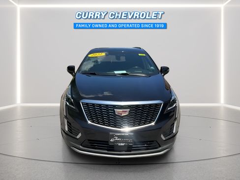 Used 2022 Cadillac XT5 Premium Luxury w/ Technology Package AWD/4WD image 4